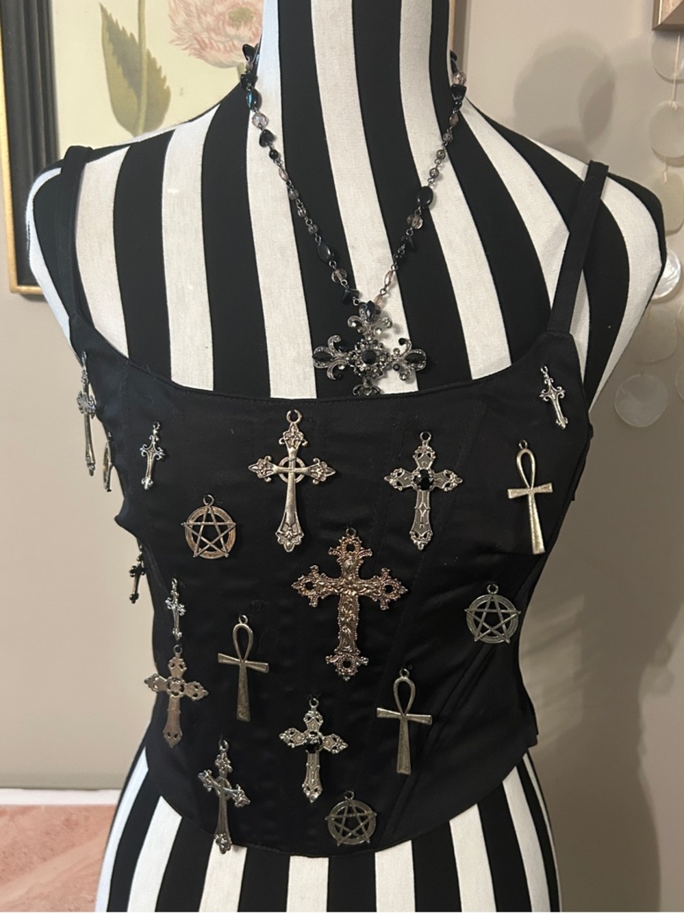 *Rare *Dolls Kill x widow gothic cross lace up black satin Corset Small
